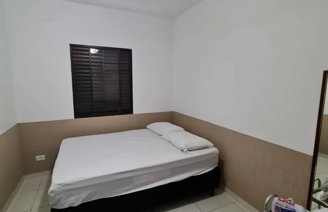 Apartamento 5 no Condominio Marina V-1